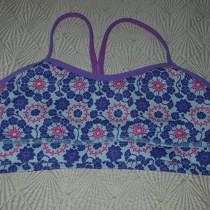 Lululemon size 6 sports bra